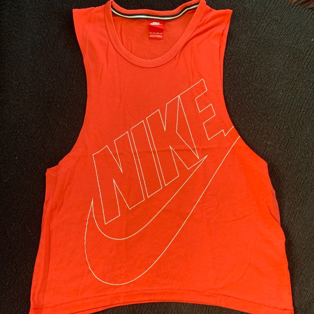 Nike tank